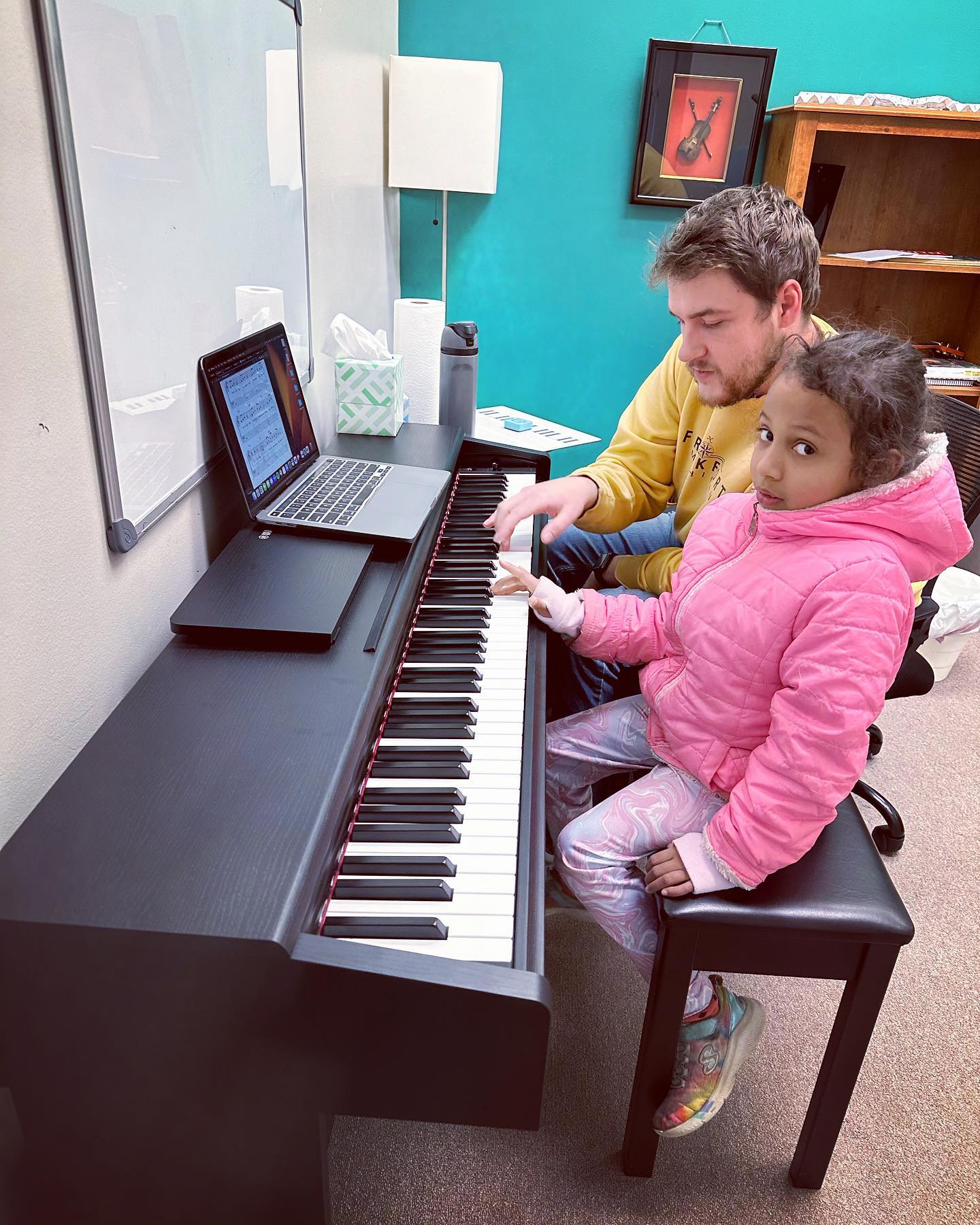 Piano lesson at CSM Mason location